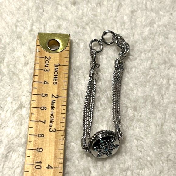 Ginger Snaps Silver Tone Multi Chain Bracelet Blue Rhinestone Snowflake Snap - Picture 6 of 8